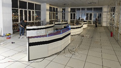 2024年新年伊始，昆明云茂為昆明第八自來水廠鈑金加工定制監控操作臺安裝到位！